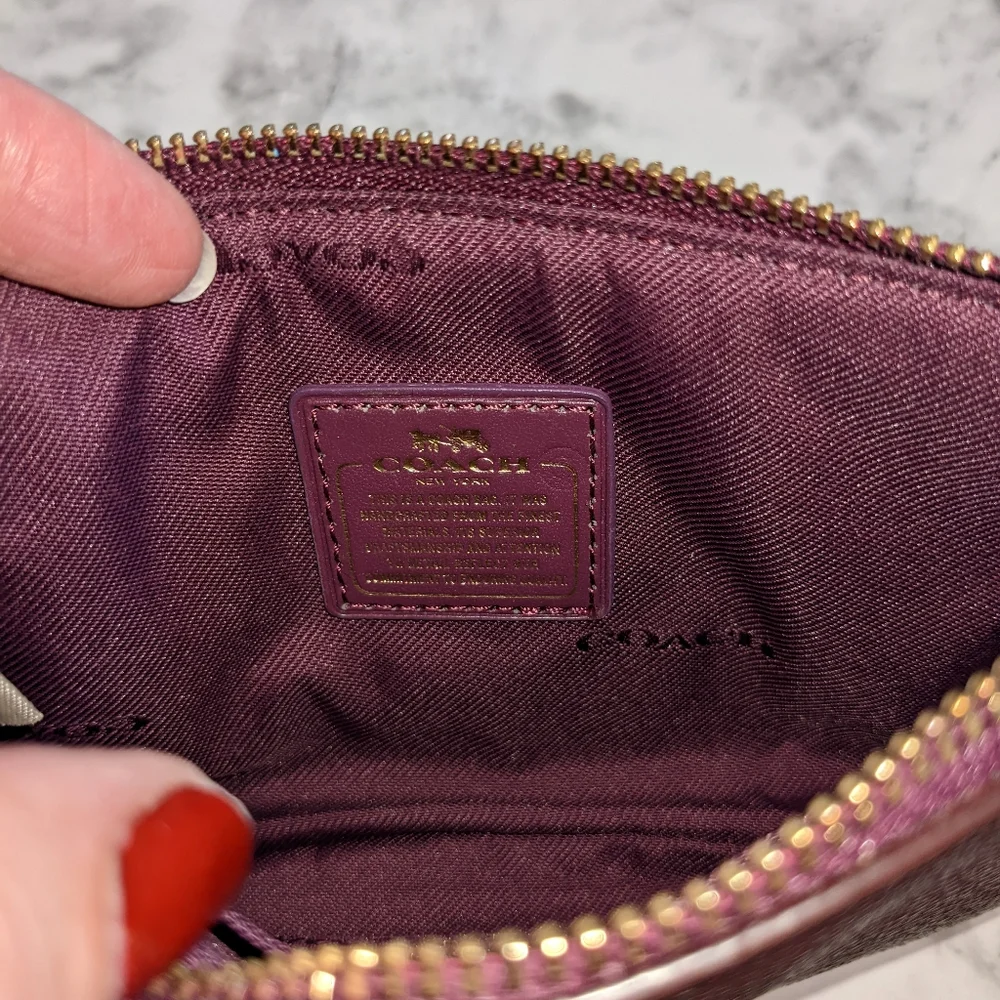 Coach Floral Wristlet Corner Zip - Picture 4 of 10